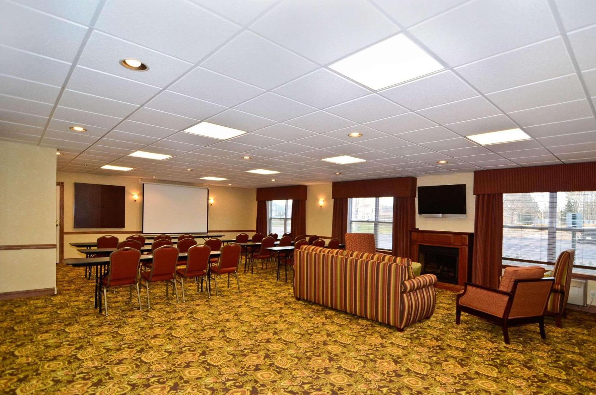 Country Inn & Suites By Radisson, Stevens Point, Wi Экстерьер фото